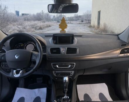 Білий Рено Меган, об'ємом двигуна 1.5 л та пробігом 190 тис. км за 9000 $, фото 1 на Automoto.ua