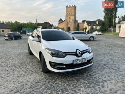 Белый Рено Меган, объемом двигателя 1.46 л и пробегом 146 тыс. км за 9800 $, фото 1 на Automoto.ua