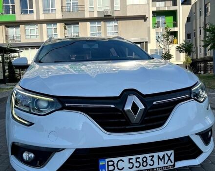 Белый Рено Меган, объемом двигателя 1.46 л и пробегом 226 тыс. км за 10600 $, фото 1 на Automoto.ua