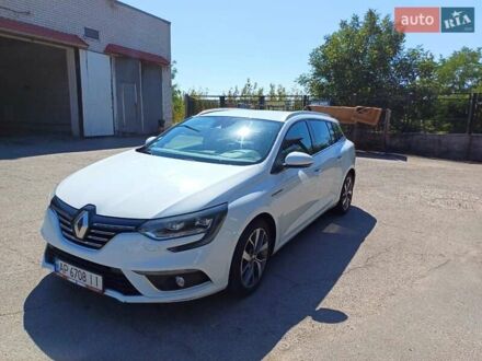 Белый Рено Меган, объемом двигателя 1.46 л и пробегом 308 тыс. км за 11750 $, фото 1 на Automoto.ua