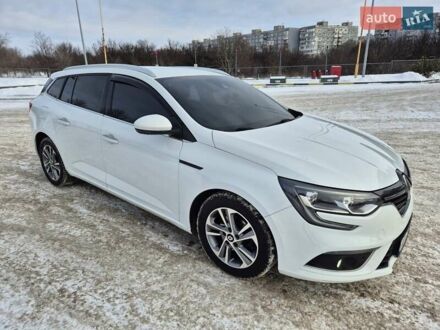Белый Рено Меган, объемом двигателя 1.46 л и пробегом 233 тыс. км за 12300 $, фото 1 на Automoto.ua