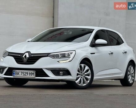 Белый Рено Меган, объемом двигателя 1.46 л и пробегом 195 тыс. км за 9950 $, фото 1 на Automoto.ua
