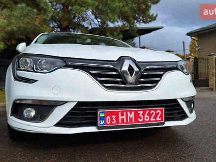 Рено Меган 2017 в Луцке на Automoto.ua Белый Рено Меган, объемом двигателя 1.5 л и пробегом 150 тыс. км за 14300 $, фото 1 на Automoto.ua