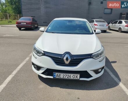 Білий Рено Меган, об'ємом двигуна 1.46 л та пробігом 200 тис. км за 10800 $, фото 1 на Automoto.ua