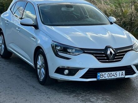 Белый Рено Меган, объемом двигателя 1.2 л и пробегом 45 тыс. км за 13900 $, фото 1 на Automoto.ua