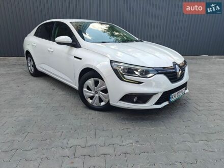 Белый Рено Меган, объемом двигателя 1.46 л и пробегом 141 тыс. км за 12700 $, фото 1 на Automoto.ua