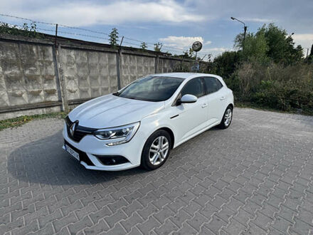 Білий Рено Меган, об'ємом двигуна 1.46 л та пробігом 233 тис. км за 10900 $, фото 1 на Automoto.ua