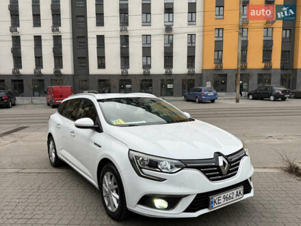 Белый Рено Меган, объемом двигателя 1.46 л и пробегом 148 тыс. км за 14500 $, фото 1 на Automoto.ua