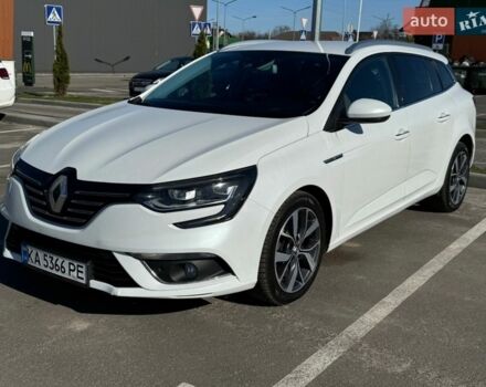 Белый Рено Меган, объемом двигателя 1.6 л и пробегом 236 тыс. км за 12600 $, фото 1 на Automoto.ua