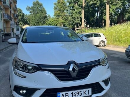 Білий Рено Меган, об'ємом двигуна 1.46 л та пробігом 210 тис. км за 10500 $, фото 1 на Automoto.ua