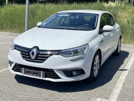 Білий Рено Меган, об'ємом двигуна 0 л та пробігом 160 тис. км за 12600 $, фото 1 на Automoto.ua