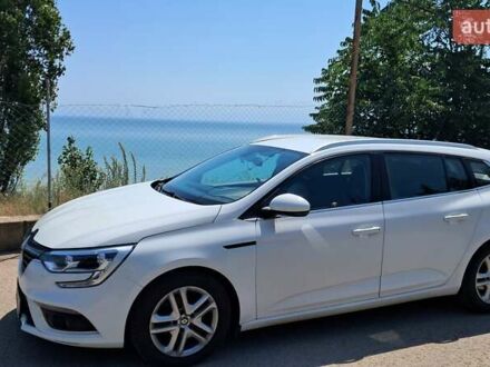 Белый Рено Меган, объемом двигателя 1.46 л и пробегом 201 тыс. км за 12600 $, фото 1 на Automoto.ua