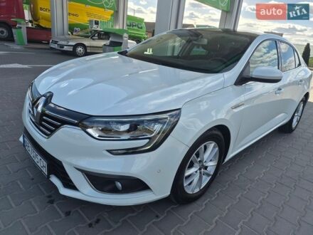 Белый Рено Меган, объемом двигателя 1.2 л и пробегом 110 тыс. км за 11600 $, фото 1 на Automoto.ua