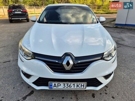 Белый Рено Меган, объемом двигателя 1.46 л и пробегом 312 тыс. км за 9999 $, фото 1 на Automoto.ua