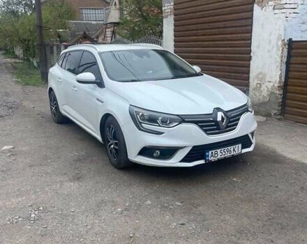 Белый Рено Меган, объемом двигателя 1.5 л и пробегом 205 тыс. км за 11500 $, фото 1 на Automoto.ua