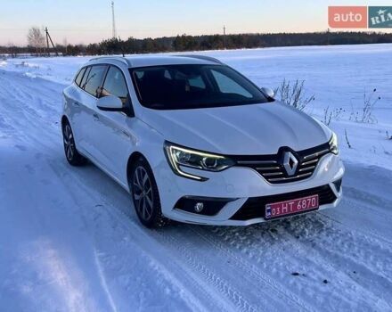 Белый Рено Меган, объемом двигателя 1.5 л и пробегом 208 тыс. км за 13900 $, фото 1 на Automoto.ua