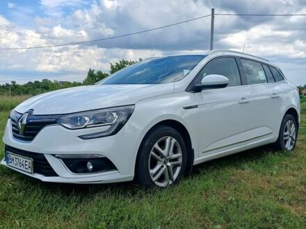 Белый Рено Меган, объемом двигателя 1.46 л и пробегом 286 тыс. км за 11850 $, фото 1 на Automoto.ua