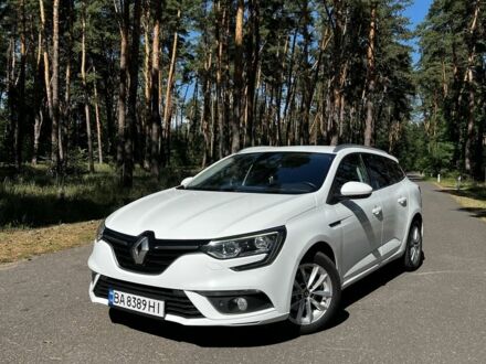 Рено Меган 2017 в Александровка на Automoto.ua Белый Рено Меган, объемом двигателя 1.5 л и пробегом 185 тыс. км за 13200 $, фото 1 на Automoto.ua
