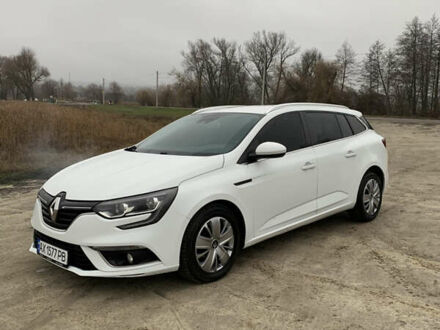 Білий Рено Меган, об'ємом двигуна 1.46 л та пробігом 289 тис. км за 10500 $, фото 1 на Automoto.ua