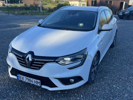 Рено Меган 2017 у Шумськ на Automoto.ua Білий Рено Меган, об'ємом двигуна 1.5 л та пробігом 300 тис. км за 12500 $, фото 1 на Automoto.ua