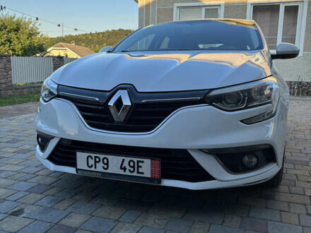 Белый Рено Меган, объемом двигателя 1.46 л и пробегом 233 тыс. км за 11500 $, фото 1 на Automoto.ua