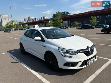 Белый Рено Меган, объемом двигателя 1.46 л и пробегом 237 тыс. км за 10000 $, фото 1 на Automoto.ua