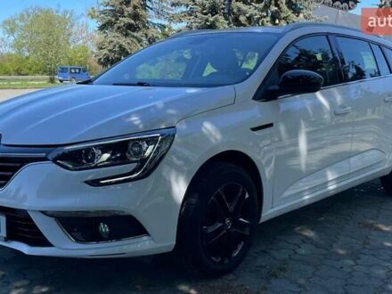 Рено Меган 2017 в Дубно на Automoto.ua Белый Рено Меган, объемом двигателя 1.46 л и пробегом 205 тыс. км за 11800 $, фото 1 на Automoto.ua