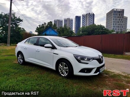Белый Рено Меган, объемом двигателя 1.5 л и пробегом 150 тыс. км за 13900 $, фото 1 на Automoto.ua
