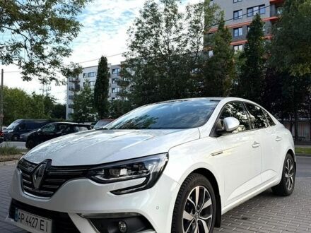 Белый Рено Меган, объемом двигателя 1.46 л и пробегом 90 тыс. км за 15000 $, фото 1 на Automoto.ua