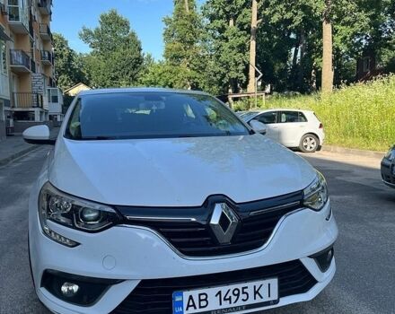 Белый Рено Меган, объемом двигателя 1.46 л и пробегом 210 тыс. км за 11000 $, фото 1 на Automoto.ua