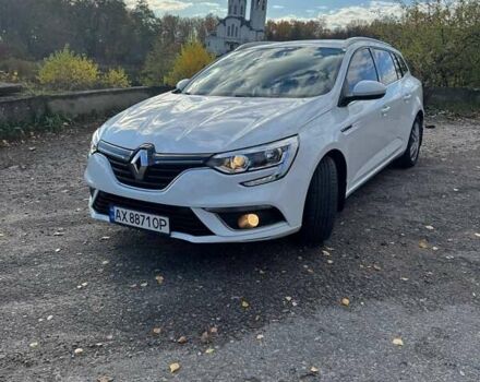 Белый Рено Меган, объемом двигателя 1.5 л и пробегом 220 тыс. км за 14000 $, фото 1 на Automoto.ua
