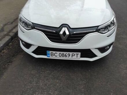 Рено Меган 2018 в Хмельницком на Automoto.ua Белый Рено Меган, объемом двигателя 1.46 л и пробегом 190 тыс. км за 10500 $, фото 1 на Automoto.ua