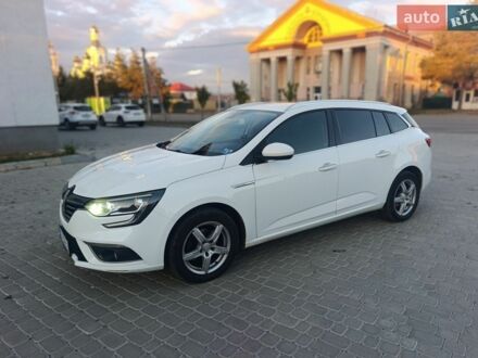 Белый Рено Меган, объемом двигателя 1.46 л и пробегом 306 тыс. км за 9999 $, фото 1 на Automoto.ua