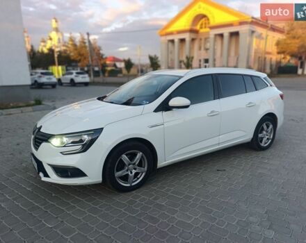 Белый Рено Меган, объемом двигателя 1.46 л и пробегом 306 тыс. км за 9999 $, фото 1 на Automoto.ua