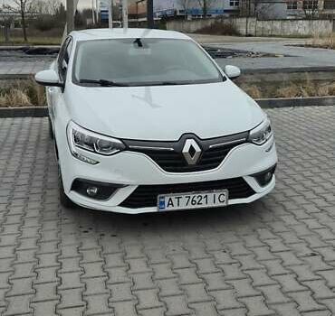 Белый Рено Меган, объемом двигателя 1.5 л и пробегом 182 тыс. км за 14999 $, фото 1 на Automoto.ua