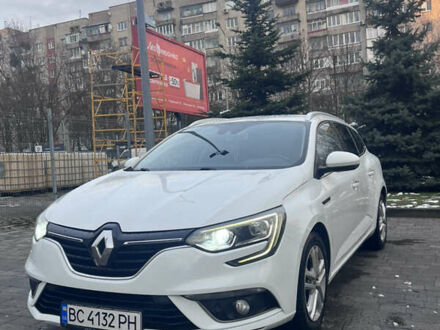 Белый Рено Меган, объемом двигателя 1.46 л и пробегом 270 тыс. км за 12200 $, фото 1 на Automoto.ua