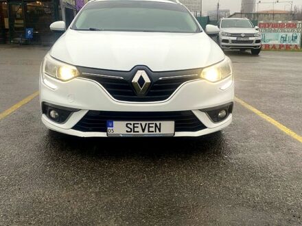 Белый Рено Меган, объемом двигателя 1.5 л и пробегом 177 тыс. км за 14300 $, фото 1 на Automoto.ua