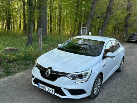 Белый Рено Меган, объемом двигателя 1.46 л и пробегом 125 тыс. км за 13000 $, фото 1 на Automoto.ua