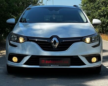 Белый Рено Меган, объемом двигателя 1.46 л и пробегом 216 тыс. км за 12500 $, фото 1 на Automoto.ua
