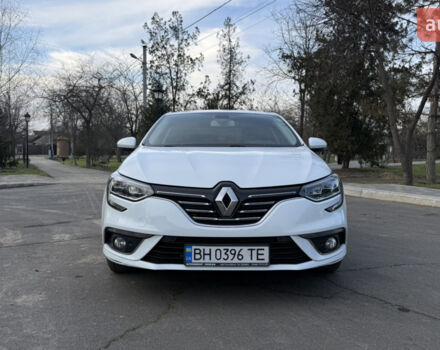 Белый Рено Меган, объемом двигателя 1.46 л и пробегом 112 тыс. км за 17500 $, фото 1 на Automoto.ua