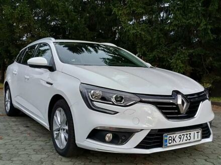 Белый Рено Меган, объемом двигателя 1.5 л и пробегом 222 тыс. км за 12600 $, фото 1 на Automoto.ua