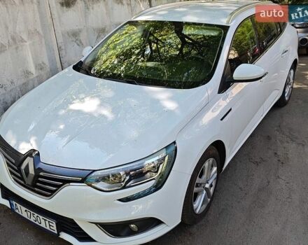 Белый Рено Меган, объемом двигателя 1.46 л и пробегом 213 тыс. км за 13250 $, фото 1 на Automoto.ua