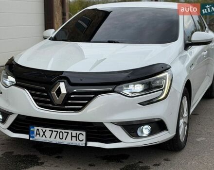Белый Рено Меган, объемом двигателя 1.46 л и пробегом 136 тыс. км за 17000 $, фото 1 на Automoto.ua
