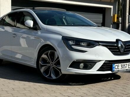 Білий Рено Меган, об'ємом двигуна 1.46 л та пробігом 200 тис. км за 16000 $, фото 1 на Automoto.ua