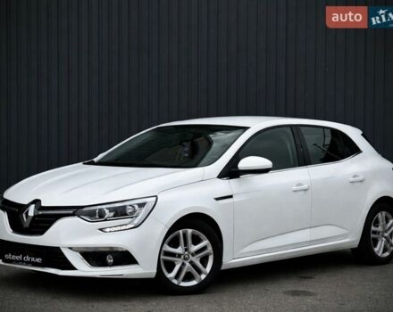 Белый Рено Меган, объемом двигателя 1.46 л и пробегом 108 тыс. км за 11999 $, фото 1 на Automoto.ua