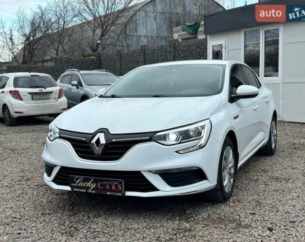 Белый Рено Меган, объемом двигателя 1.6 л и пробегом 144 тыс. км за 13800 $, фото 1 на Automoto.ua