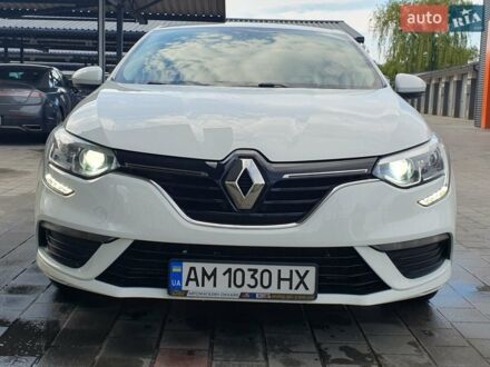 Білий Рено Меган, об'ємом двигуна 1.6 л та пробігом 180 тис. км за 11567 $, фото 1 на Automoto.ua