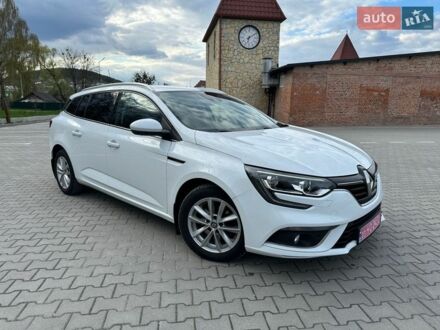 Белый Рено Меган, объемом двигателя 1.46 л и пробегом 185 тыс. км за 13100 $, фото 1 на Automoto.ua