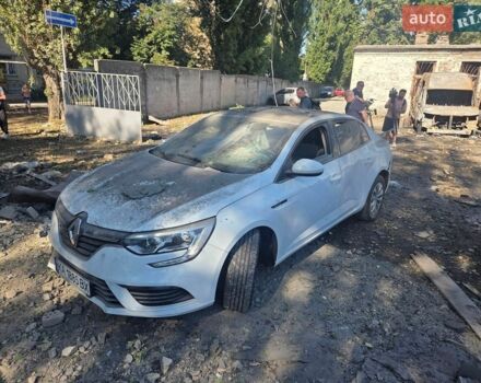 Белый Рено Меган, объемом двигателя 1.6 л и пробегом 68 тыс. км за 4400 $, фото 1 на Automoto.ua