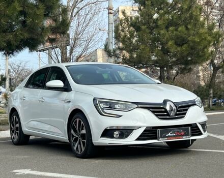 Белый Рено Меган, объемом двигателя 1.5 л и пробегом 40 тыс. км за 17500 $, фото 1 на Automoto.ua